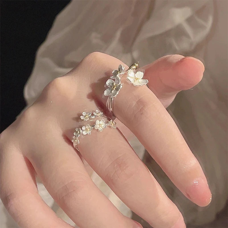 Unique Delicate Flower Opening Adjustable Rings